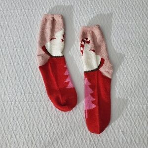 NWT Super Soft Fuzzy Festive Crew Socks